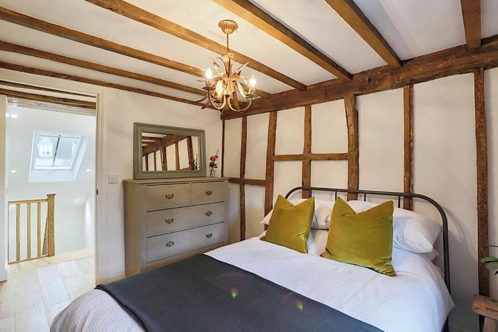 Luxury Cotswold Cottage With Hot Tub In Stow On The Wold! Екстериор снимка